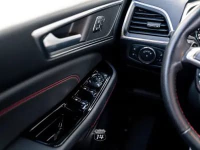 Vendo Ford S-Max 2022 - 34990 EUR, 176600 km - AUTO.MOTO.pt