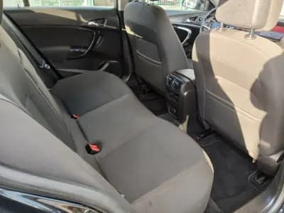 Sell Opel Insignia Sports Tourer 2011 - 7150 EUR, 176528 km - AUTO.MOTO.pt