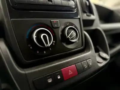 Sell Fiat Ducato 2023 - 27950 EUR, 28000 km - AUTO.MOTO.pt