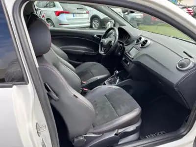 Sell SEAT Ibiza 2017 - 16490 EUR, 122984 km - AUTO.MOTO.pt