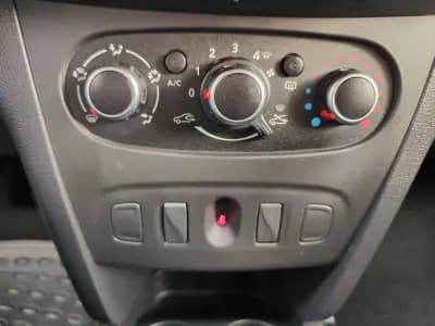 Vendo Dacia Logan MCV 2019 - 8480 EUR, 90100 km - AUTO.MOTO.pt