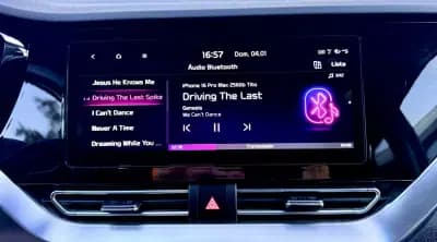 Sell Kia e-Niro 2021 - 20900 EUR, 75925 km - AUTO.MOTO.pt