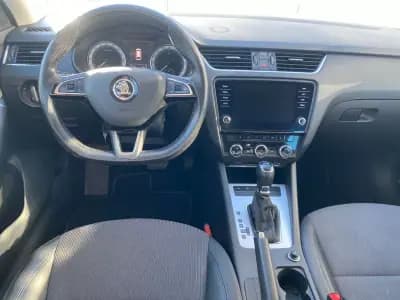 Vendo Skoda Octavia Break 2020 - 14750 EUR, 220634 km - AUTO.MOTO.pt