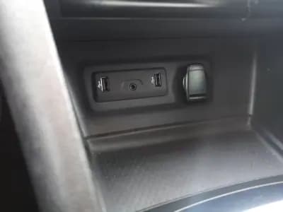 Vendo Renault Mégane 2019 - 17900 EUR, 96000 km - AUTO.MOTO.pt