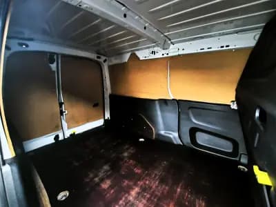 Vendo Peugeot Partner 2020 - 13950 EUR, 114372 km - AUTO.MOTO.pt