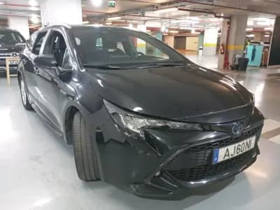 Sell Toyota Corolla Touring Sports 2021 - 20900 EUR, 87182 km - AUTO.MOTO.pt