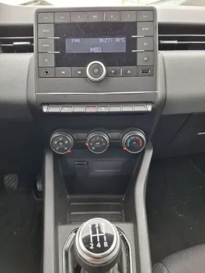 Sell Renault Clio 2020 - 13250 EUR, 54500 km - AUTO.MOTO.pt