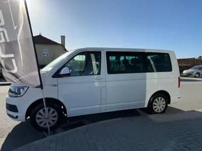 Sell Volkswagen Caravelle 2020 - 33750 EUR, 40492 km - AUTO.MOTO.pt