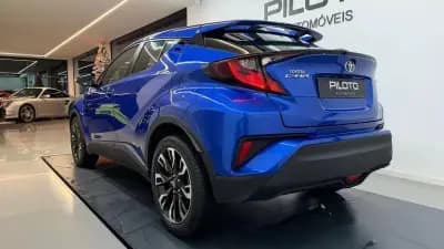 Vendo Toyota C-HR 2022 - 23990 EUR, 137566 km - AUTO.MOTO.pt