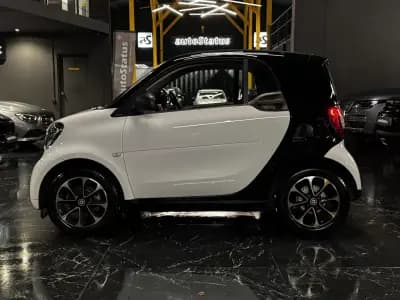 Sell Smart Fortwo Cabrio 2017 - 10990 EUR, 80200 km - AUTO.MOTO.pt