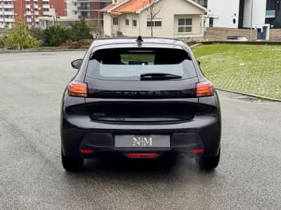 Sell Peugeot 208 2024 - 17990 EUR, 1500 km - AUTO.MOTO.pt