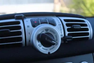 Vendo Smart Fortwo Cabrio 2013 - 6900 EUR, 90000 km - AUTO.MOTO.pt