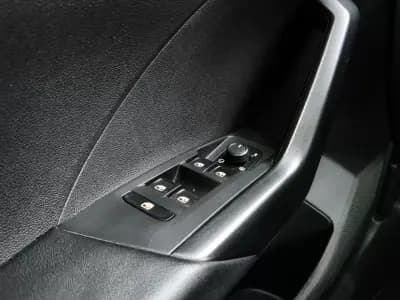 Vendo Volkswagen T-Cross 2022 - 15900 EUR, 80100 km - AUTO.MOTO.pt