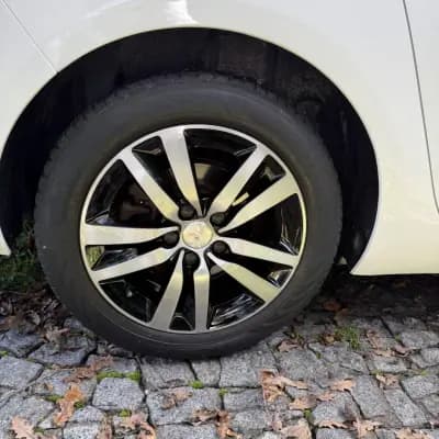 Sell Peugeot 308 SW 2019 - 13990 EUR, 149000 km - AUTO.MOTO.pt