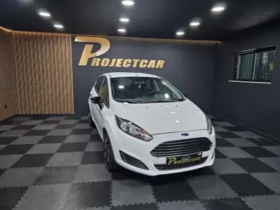 Sell Ford Fiesta 2015 - 10750 EUR, 165000 km - AUTO.MOTO.pt