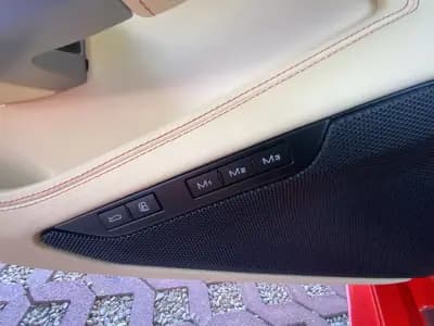 Sell Ferrari F8 Tributo 2022 - 425600 EUR, 4336 km - AUTO.MOTO.pt