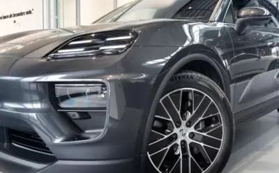 Sell Porsche Macan 2025 - 82900 EUR, 20000 km - AUTO.MOTO.pt