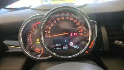 Sell MINI 2019 - 25500 EUR, 96321 km - AUTO.MOTO.pt