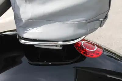 Sell Piaggio Vespa 2013 - 11000 EUR, 2700 km - AUTO.MOTO.pt