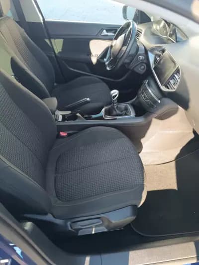 Sell Peugeot 308 2018 - 12900 EUR, 219000 km - AUTO.MOTO.pt