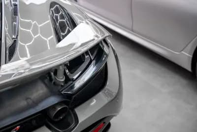 Vendo McLaren 720 2019 - 275000 EUR, 17500 km - AUTO.MOTO.pt