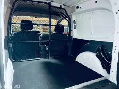 Sell Renault Kangoo 2019 - 9990 EUR, 116502 km - AUTO.MOTO.pt