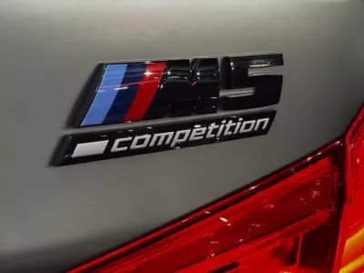 Vendo BMW M5 2019 - 98990 EUR, 87942 km - AUTO.MOTO.pt