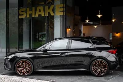 Sell Cupra Leon 2024 - 44990 EUR, 21773 km - AUTO.MOTO.pt