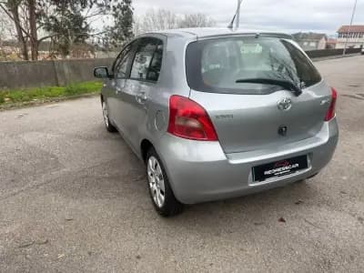 Vendo Toyota Yaris 2006 - 7450 EUR, 168000 km - AUTO.MOTO.pt