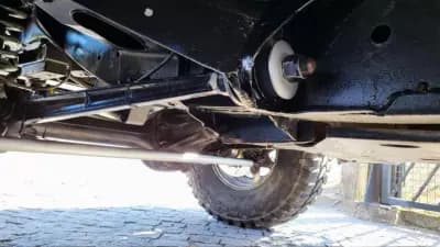 Vendo Land Rover Defender 2001 - 35000 EUR, 81787 km - AUTO.MOTO.pt