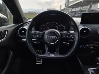 Sell Audi A3 Sportback 2017 - 18990 EUR, 164000 km - AUTO.MOTO.pt
