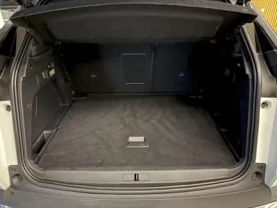 Sell Peugeot 3008 2018 - 20000 EUR, 163500 km - AUTO.MOTO.pt