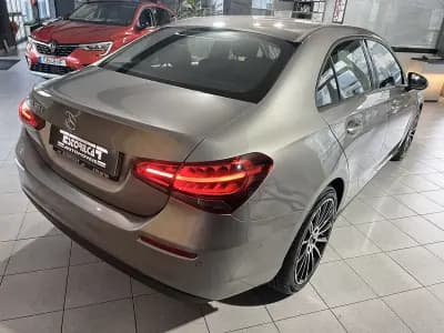 Vendo Mercedes-Benz A 180 Limousine 2020 - 22600 EUR, 114696 km - AUTO.MOTO.pt