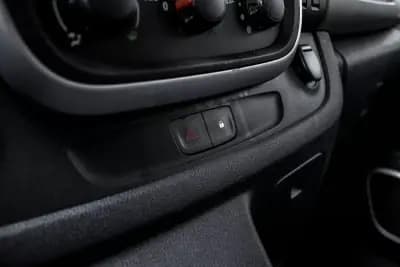 Vendo Renault Trafic 1.6 dCi com IVA Dedutível 2014 - 14990 EUR, 265474 km - AUTO.MOTO.pt