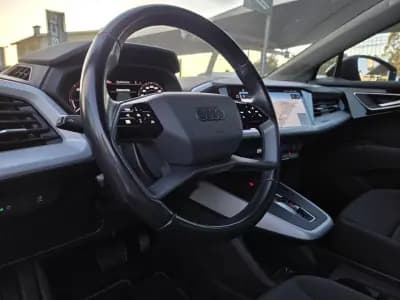 Vendo Audi Q4 e-tron 2022 - 36990 EUR, 56000 km - AUTO.MOTO.pt