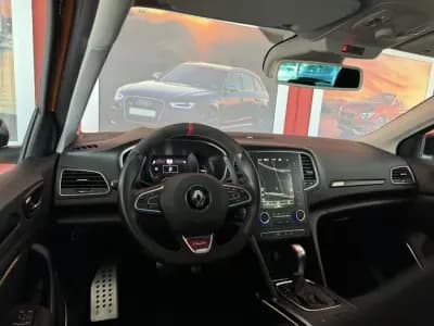 Sell Renault Mégane 2019 - 49990 EUR, 11812 km - AUTO.MOTO.pt