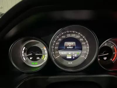 Sell Mercedes-Benz E 300 2013 - 13950 EUR, 330000 km - AUTO.MOTO.pt