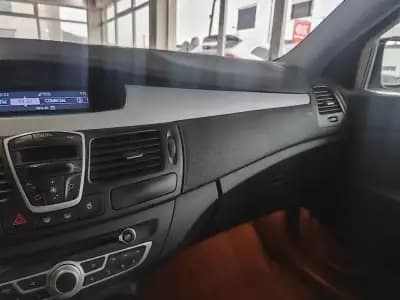 Sell Renault Laguna Break 2009 - 8450 EUR, 105000 km - AUTO.MOTO.pt