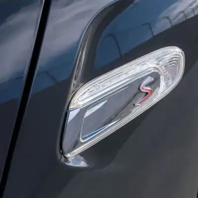 Vendo MINI 2015 - 19999 EUR, 172000 km - AUTO.MOTO.pt