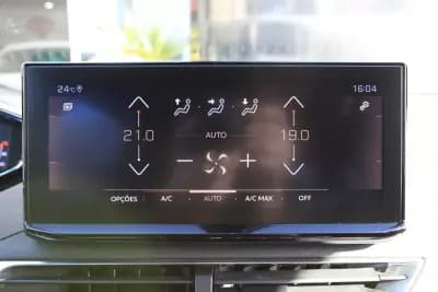 Vendo Peugeot 5008 2021 - 24900 EUR, 163348 km - AUTO.MOTO.pt