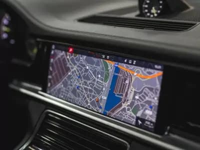 Sell Porsche Panamera Sport Turismo 2019 - 69990 EUR, 80000 km - AUTO.MOTO.pt