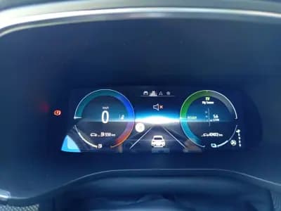 Vendo Renault Arkana 2023 - 24490 EUR, 47472 km - AUTO.MOTO.pt