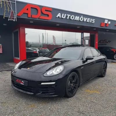 Vendo Porsche Panamera 2013 - 41500 EUR, 113000 km - AUTO.MOTO.pt