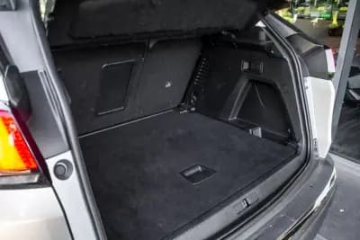 Vendo Peugeot 3008 2018 - 18490 EUR, 127901 km - AUTO.MOTO.pt