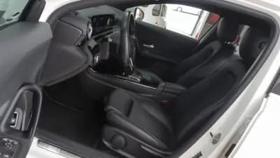 Vendo Mercedes-Benz A 250e Limousine 2021 - 25900 EUR, 102000 km - AUTO.MOTO.pt