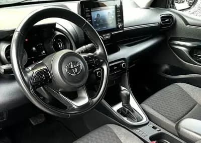 Sell Toyota Yaris 2021 - 21400 EUR, 91340 km - AUTO.MOTO.pt