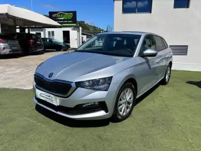 Vendo Skoda Scala 2023 - 23490 EUR, 53901 km - AUTO.MOTO.pt