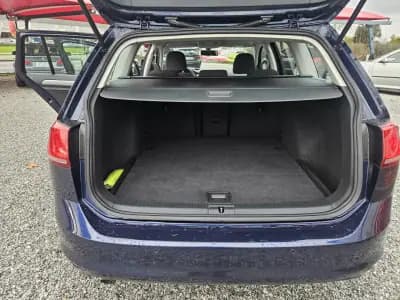 Vendo Volkswagen Golf Variant 2016 - 13300 EUR, 139600 km - AUTO.MOTO.pt