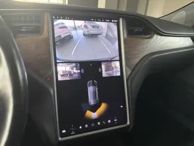 Vendo Tesla Model S 2019 - 27990 EUR, 181940 km - AUTO.MOTO.pt