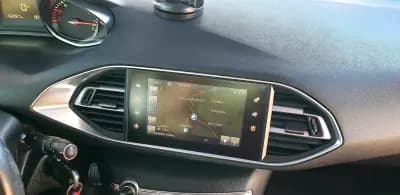 Vendo Peugeot 308 2016 - 10990 EUR, 162027 km - AUTO.MOTO.pt